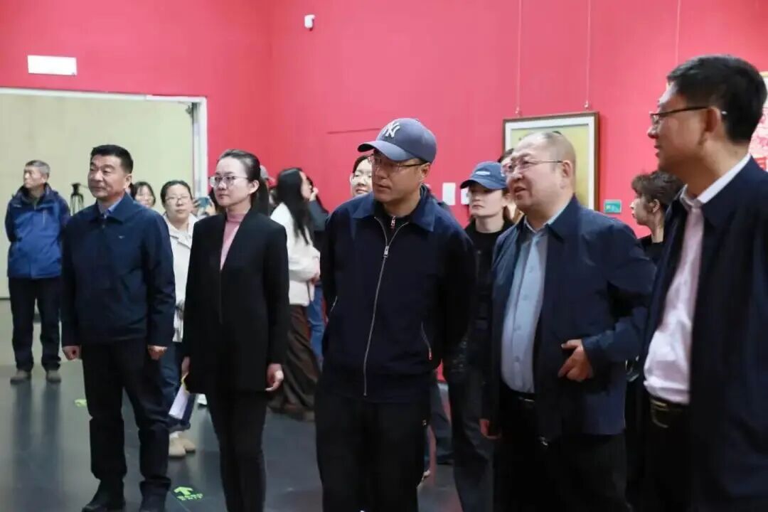 基层艺讯｜阴山与黄河相拥——巴彦淖尔形象艺术作品展在太原美术馆开幕 第2张