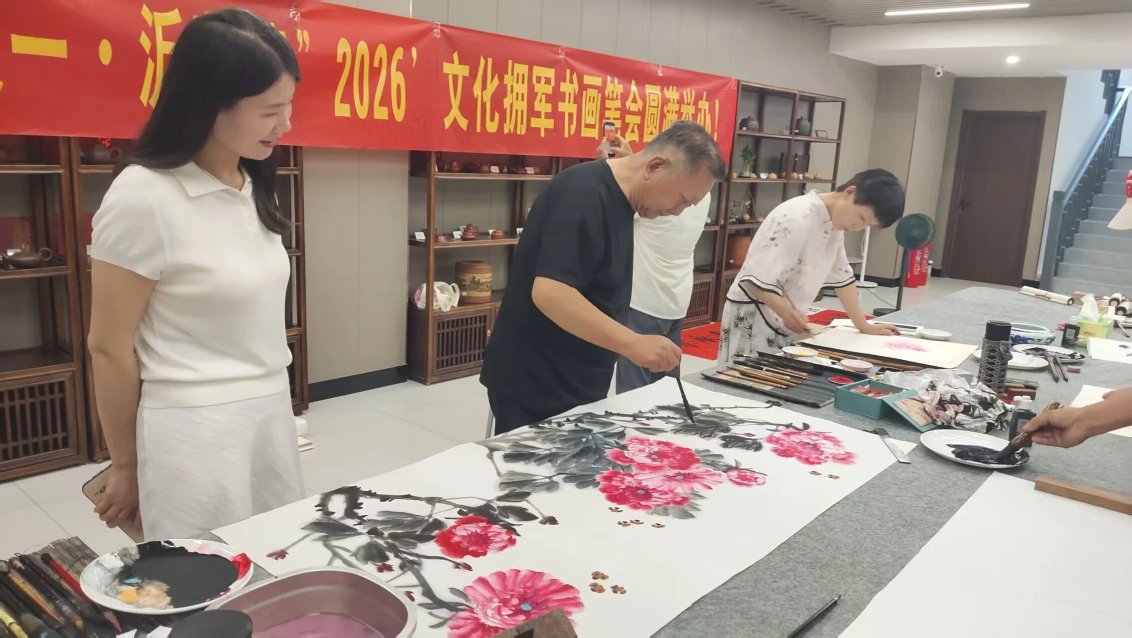 庆八一 沂蒙情 2026文化拥军书画笔会在东方故事•茶超市举行