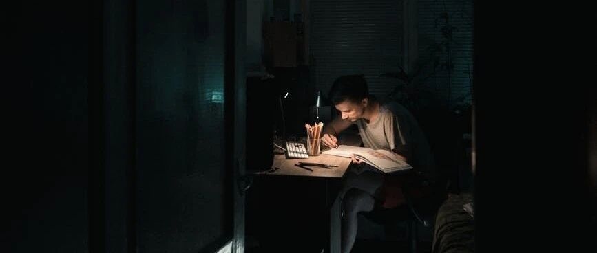 认知水平越低的人，越喜欢回复“收到”