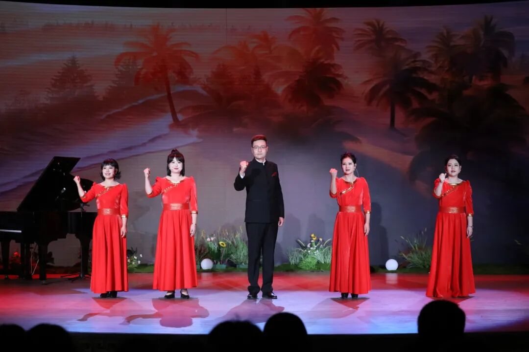 “中国梦 劳动美”第三届劳动者之歌大型诗歌朗诵会圆满落幕 第3张