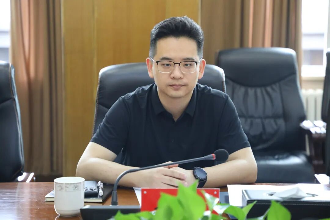 内蒙古文联党组理论学习中心组举行2025年第七次集体学习 第5张