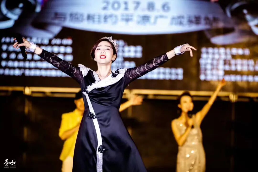 文艺名家风采 | 苏勒亚其其格：草原深处的百灵鸟 第18张