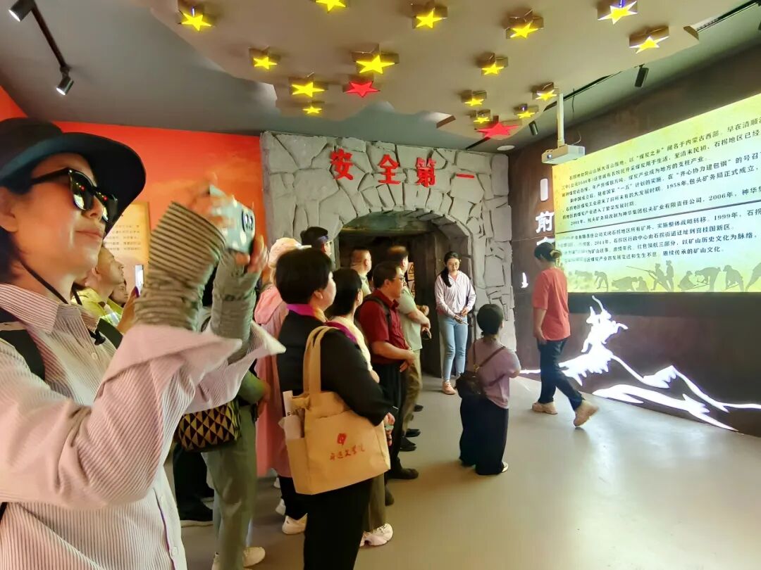 石拐区“学创演·沃土艺行2025”艺术指导活动圆满结束 第6张