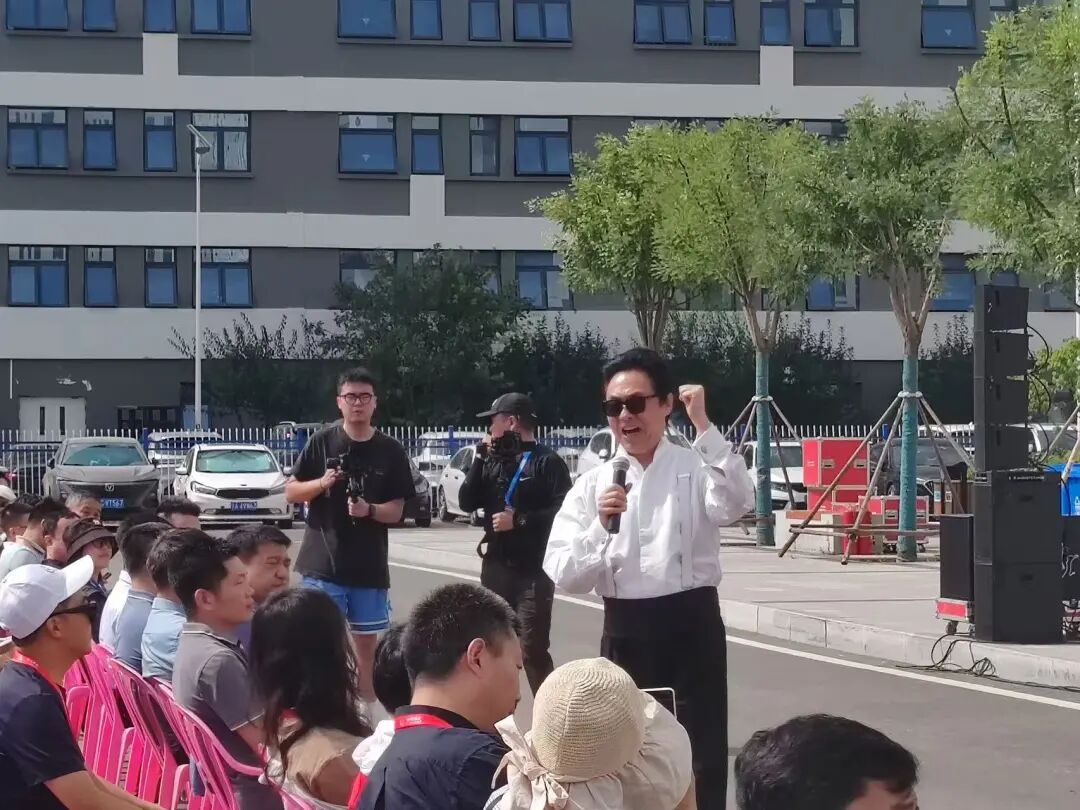 “强基工程”——中国文联文艺志愿服务小分队走进鄂尔多斯零碳产业园 第3张