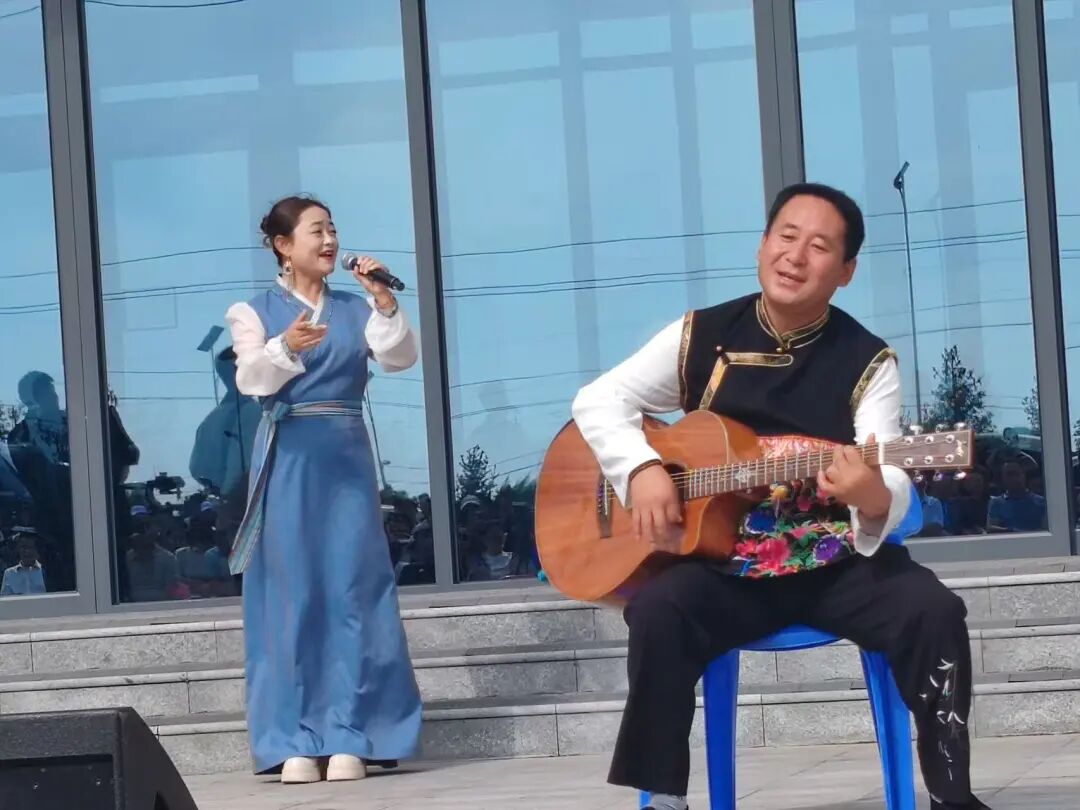 “强基工程”——中国文联文艺志愿服务小分队走进鄂尔多斯零碳产业园 第2张