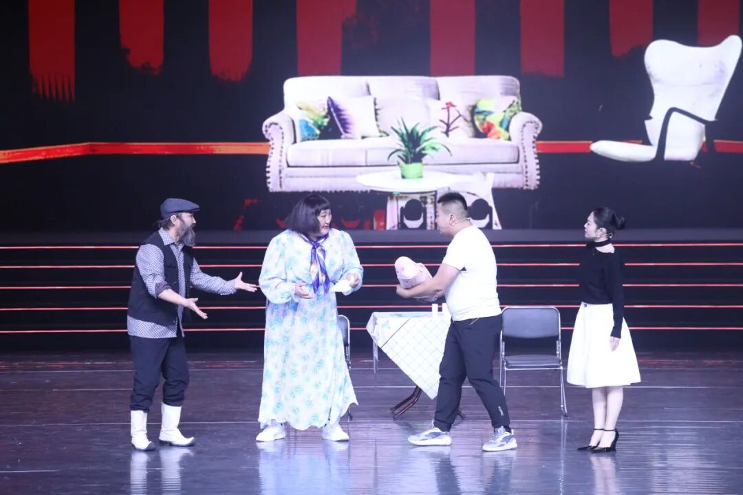 礼赞新时代 奋进内蒙古——内蒙古小戏小品精品展演拉开帷幕 第13张