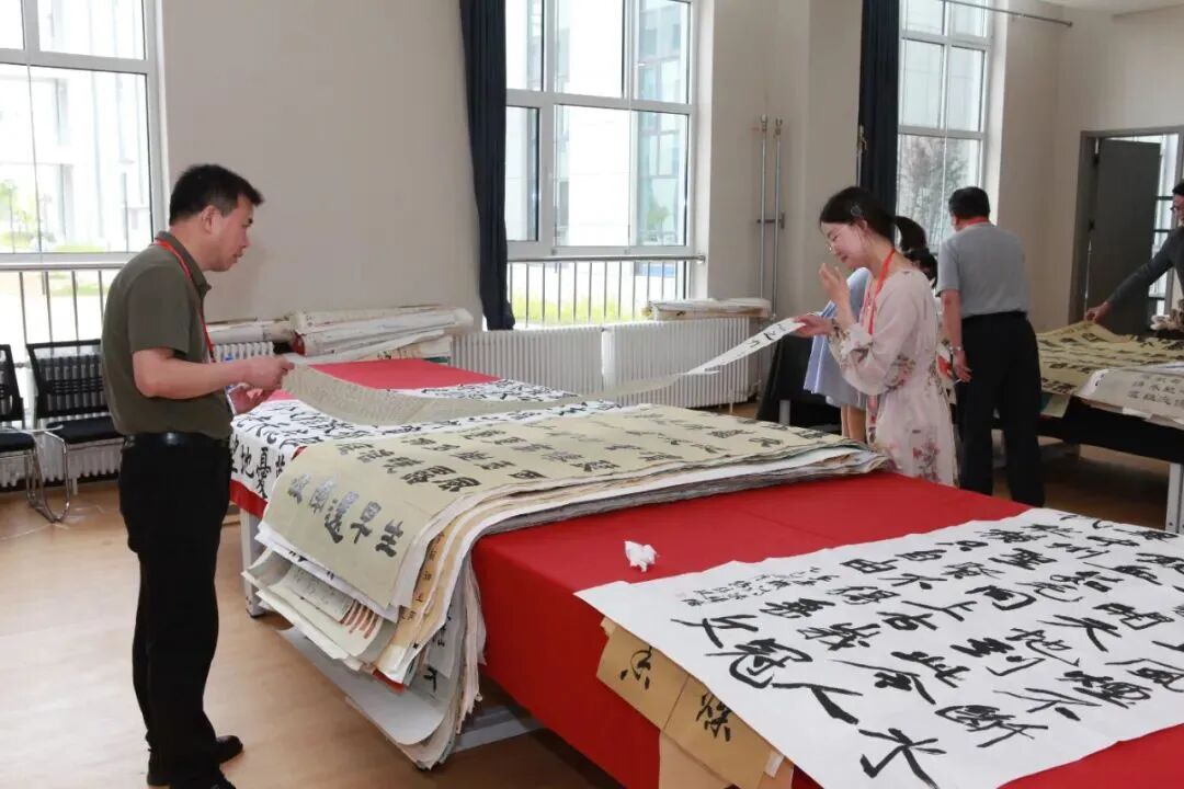 第九届内蒙古自治区书法篆刻展评审纪实（附入展公示名单） 第4张