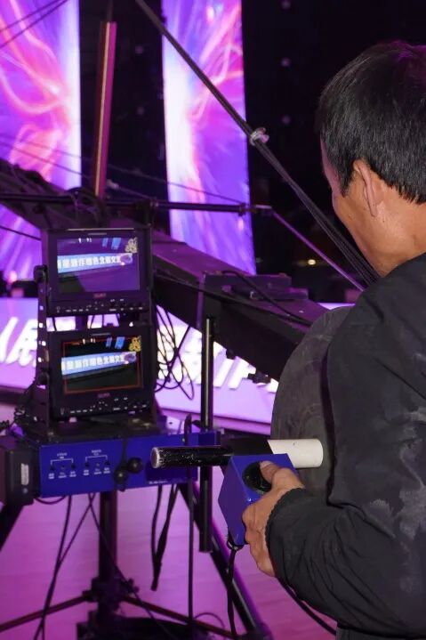 内蒙古新星新作演唱会第五场，彩排进行中…… 第3张