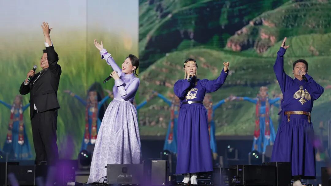北疆文化活动季启动主题演出精彩继续 第5张