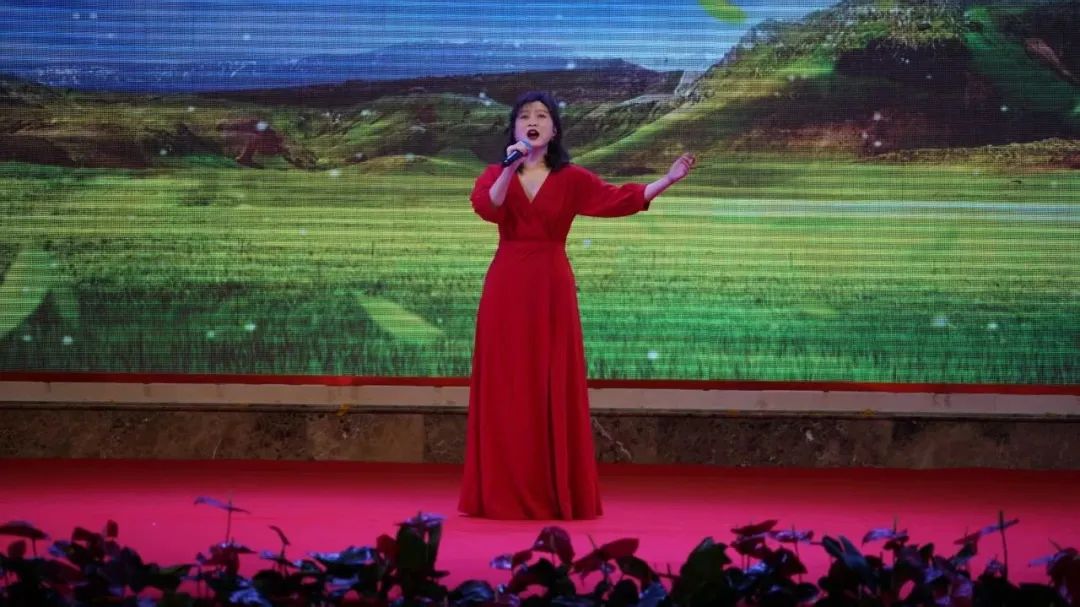 “百花迎新春 文艺绽芳华”赤峰市文学艺术界2025年新春大联欢成功举办 第10张