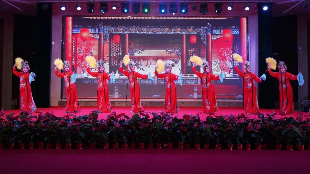 “百花迎新春 文艺绽芳华”赤峰市文学艺术界2025年新春大联欢成功举办 第12张