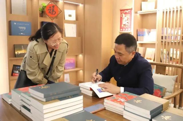 彭学明解码文学中的家国同构 第6张