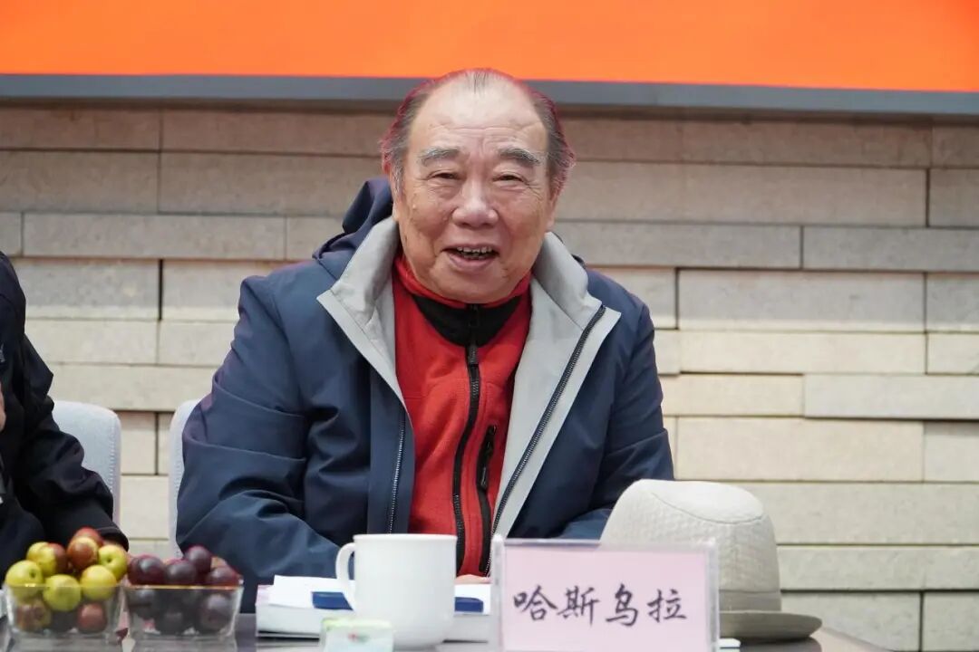 内蒙古文联老干部座谈会共话文艺事业辉煌历程 第5张