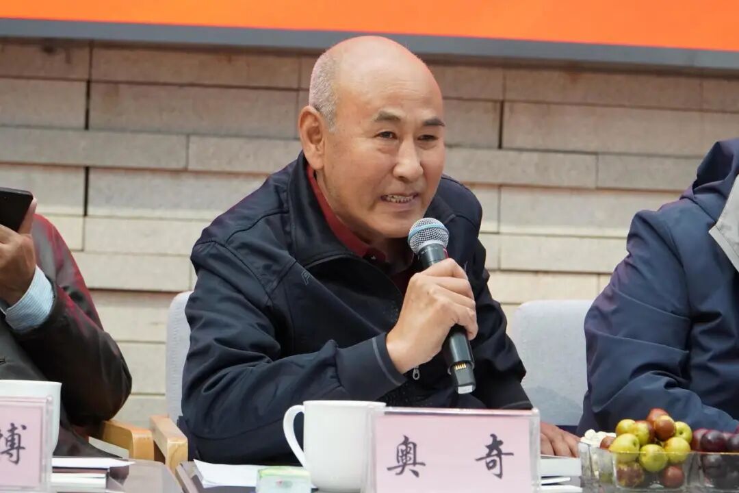 内蒙古文联老干部座谈会共话文艺事业辉煌历程 第6张