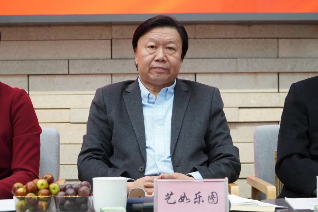 内蒙古文联老干部座谈会共话文艺事业辉煌历程 第2张