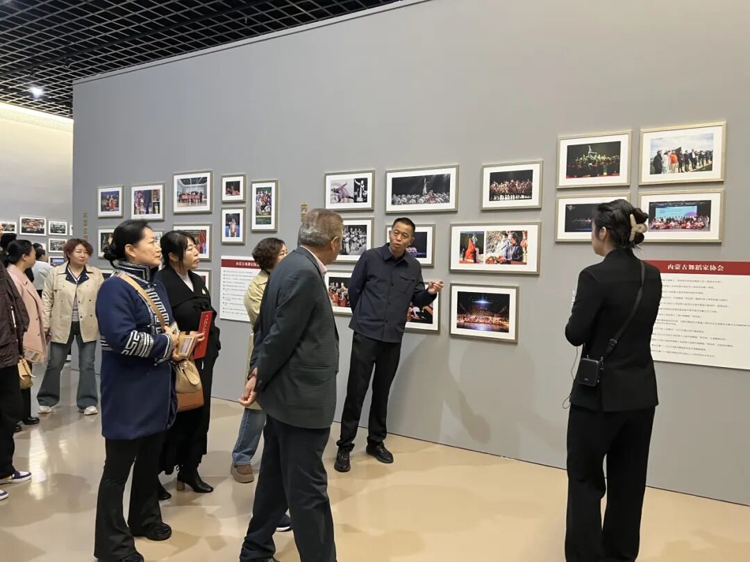 内蒙古文联会员日火热开展 第2张