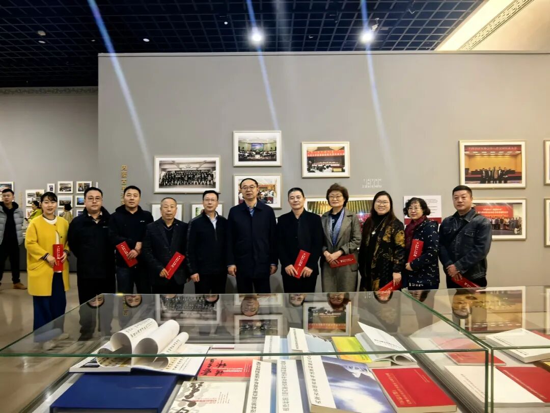 内蒙古文联会员日火热开展 第8张