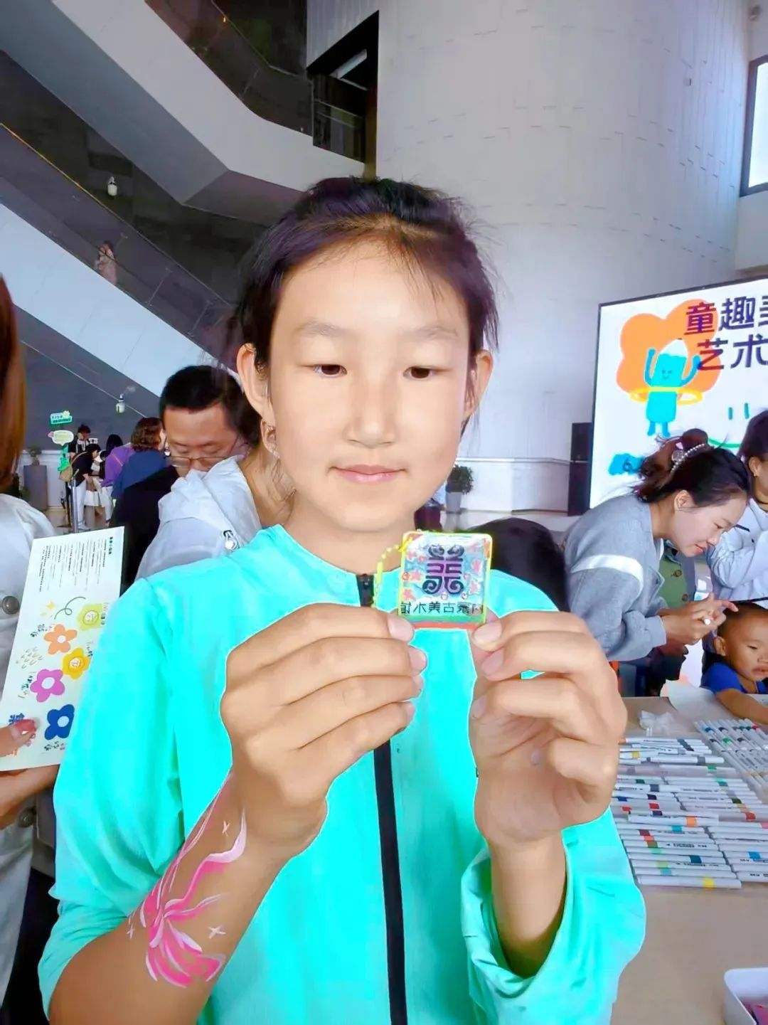 “艺”彩纷呈 美育生辉 | 端午假期内蒙古美术馆引参观热潮 第88张
