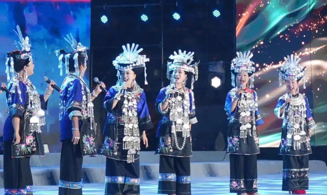 文艺评论 | 幸福村歌唱起来——评“村歌嘹亮” 2025年全国集中展演 第4张