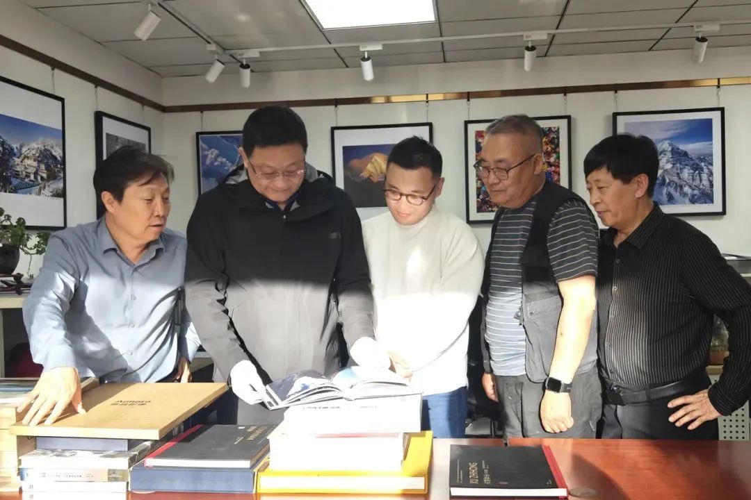内蒙古摄影家协会赴包头开展基层摄影建设专题调研 第2张