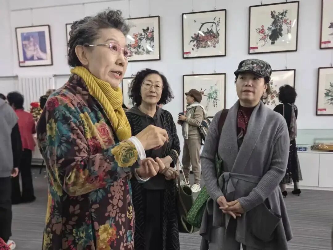 艺术名家齐聚东河 点评书画展共赏文化盛宴​ 第1张