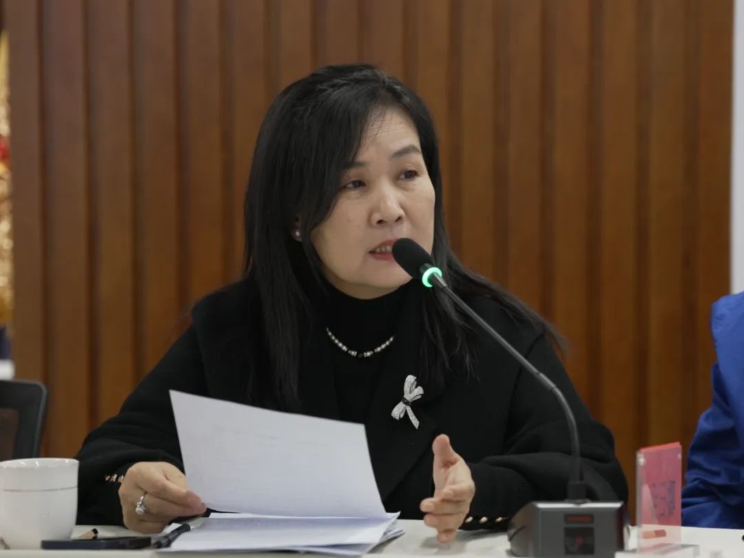 第十三届“骏马奖”内蒙古获奖作家翻译家座谈交流会在呼和浩特举办 第9张