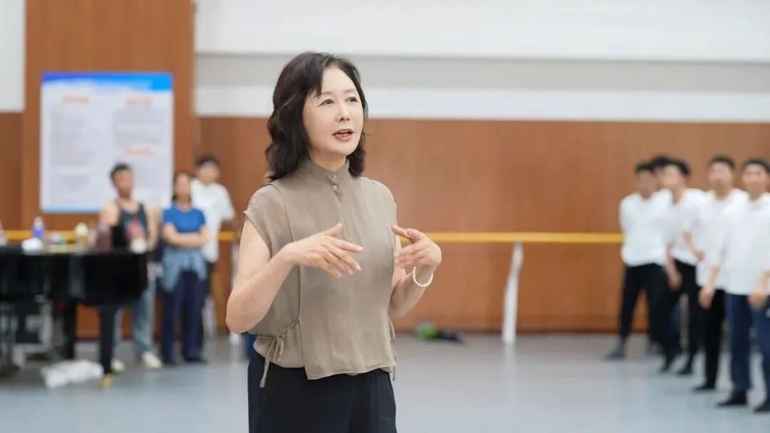 弘扬北疆文化·文艺名家访谈录 | 何燕敏：要把所有努力拿出来，在艺术作品中做好创造 第11张