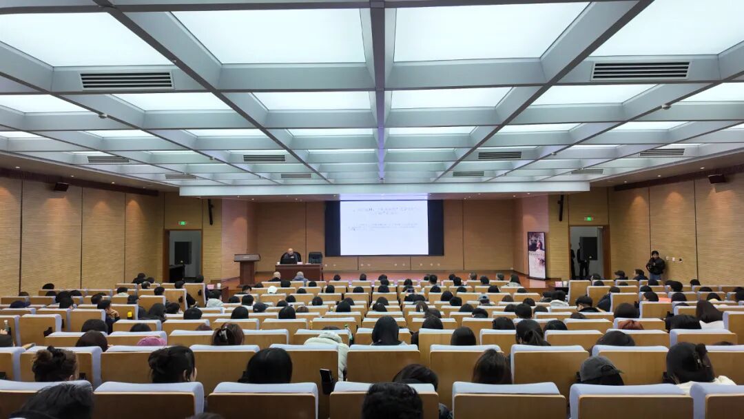 中国美术奖金奖作者“李前油画创作谈”专题题学术讲座成功举办 第1张