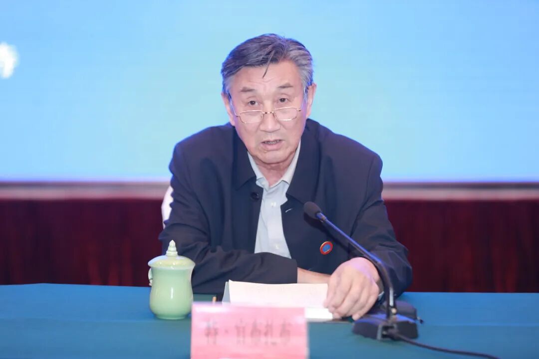 《花的原野》杂志创刊七十周年座谈会在呼和浩特举行 第8张