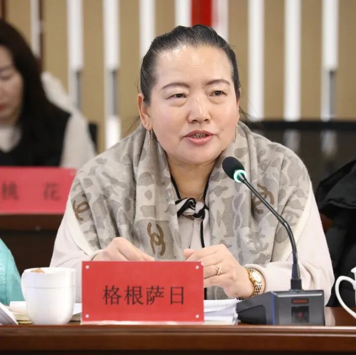 铸牢中华民族共同体意识 新时代文学期刊创新发展交流会在呼和浩特举办 第11张