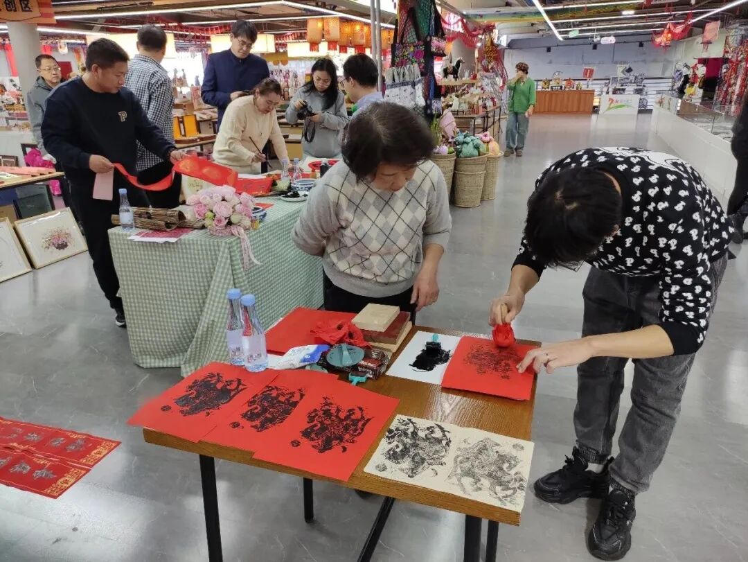 基层艺讯 |“腊八融民艺·非遗润年俗”！这场互动展藏着最浓年味 第4张