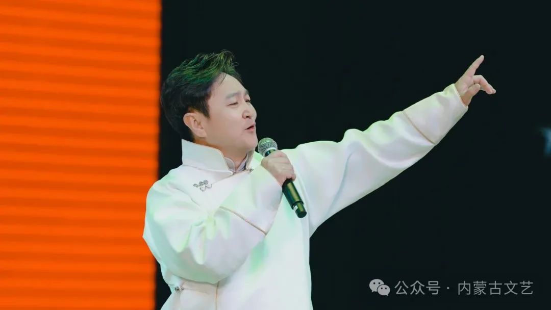“与人民同行”——新时代文明实践文艺志愿服务走进玉泉区大南街街道大召社区 第19张