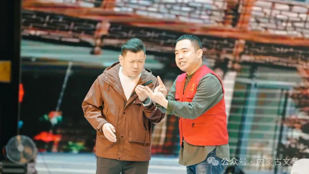 “与人民同行”——新时代文明实践文艺志愿服务走进玉泉区大南街街道大召社区 第17张