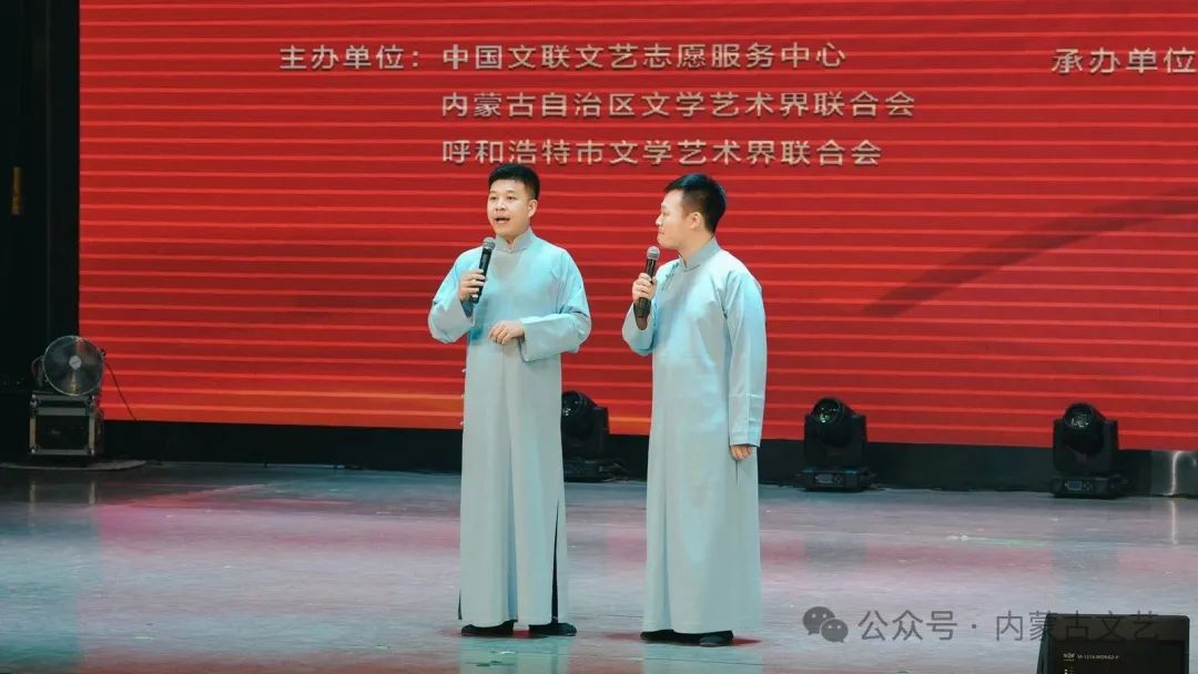“与人民同行”——新时代文明实践文艺志愿服务走进玉泉区大南街街道大召社区 第12张