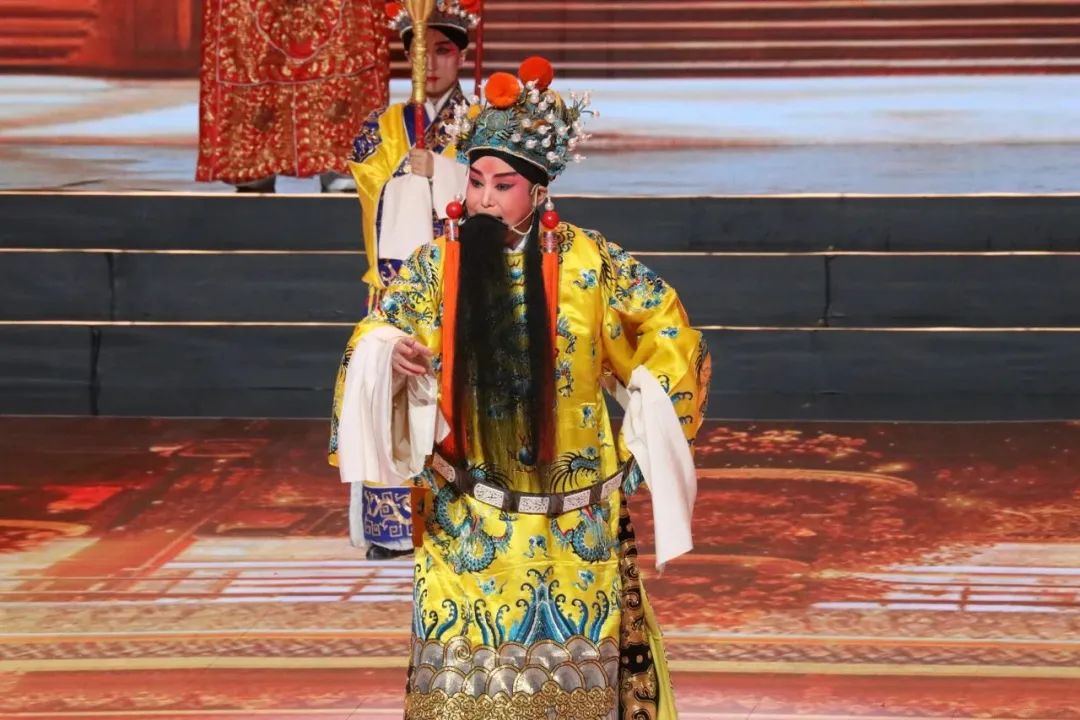 文艺评论丨朱洪坤：以艺术之笔 绘北疆文艺迎春新卷 第12张