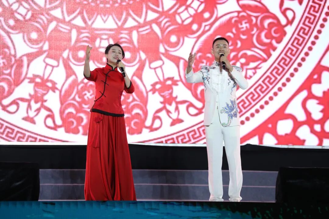 精彩回顾 | “唱响北疆”2025内蒙古民歌大会首场演出响彻乌海湖 第33张