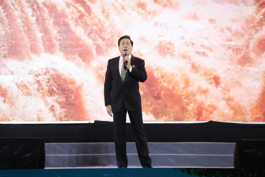精彩回顾 | “唱响北疆”2025内蒙古民歌大会首场演出响彻乌海湖 第48张