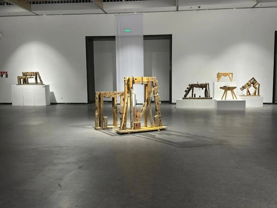 展讯丨梓土长歌——金钢雕塑作品展 第3张