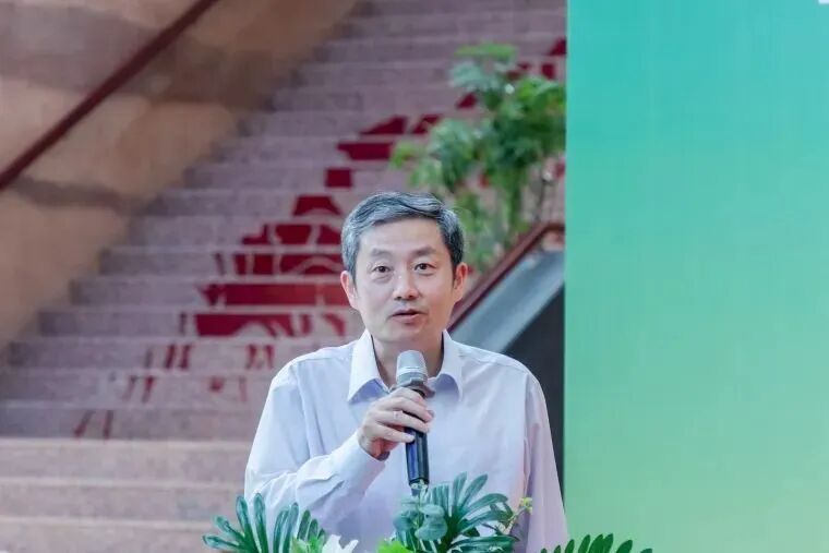 “亮丽北疆 多彩暖城”——中国美术家协会会员写生作品展在鄂尔多斯开幕 第3张