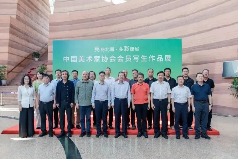 “亮丽北疆 多彩暖城”——中国美术家协会会员写生作品展在鄂尔多斯开幕 第8张