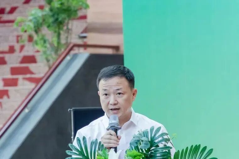“亮丽北疆 多彩暖城”——中国美术家协会会员写生作品展在鄂尔多斯开幕 第6张