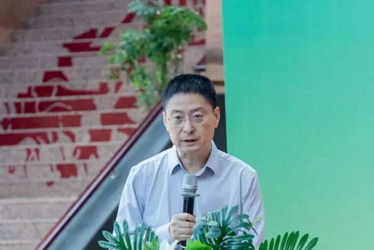 “亮丽北疆 多彩暖城”——中国美术家协会会员写生作品展在鄂尔多斯开幕 第4张