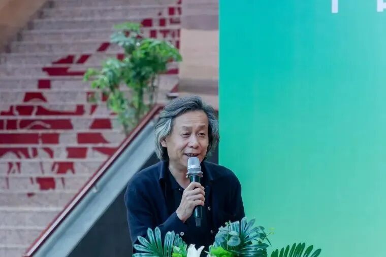 “亮丽北疆 多彩暖城”——中国美术家协会会员写生作品展在鄂尔多斯开幕 第5张