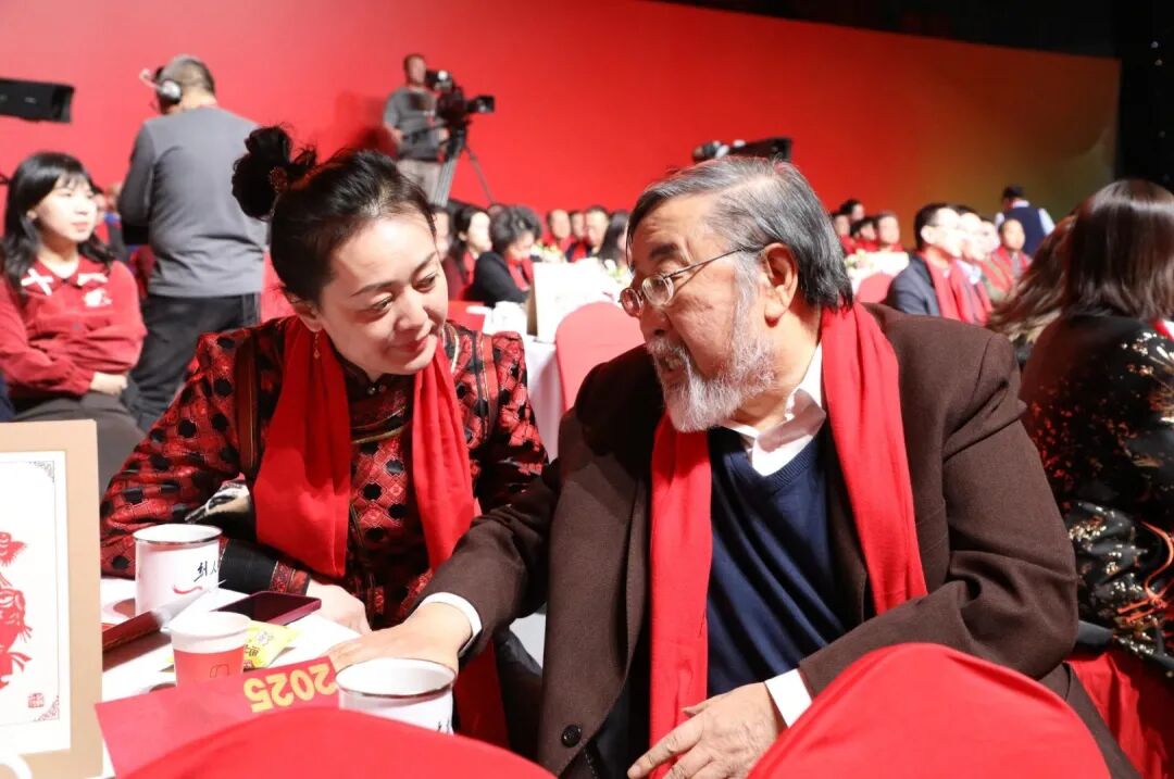 图集 | “春暖北疆百花开”文艺工作者们到“家”啦！ 第15张