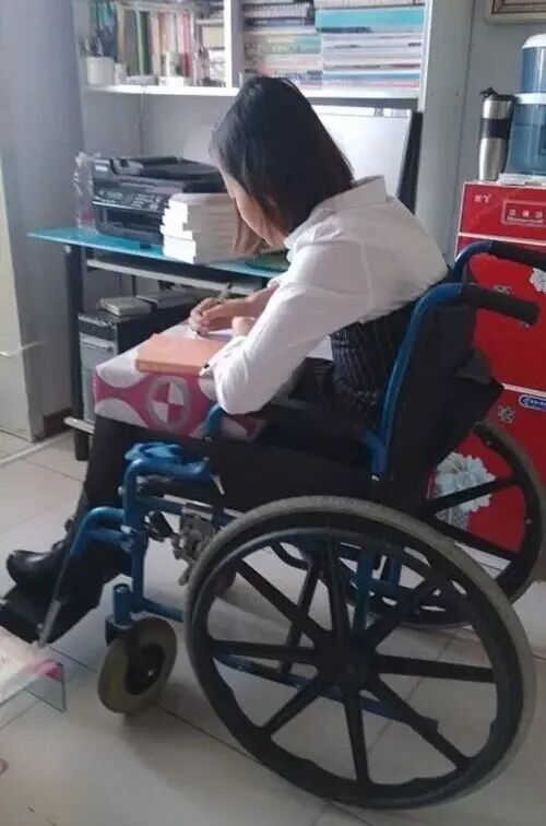 康枝英：从奇迹中走来的作家 第8张