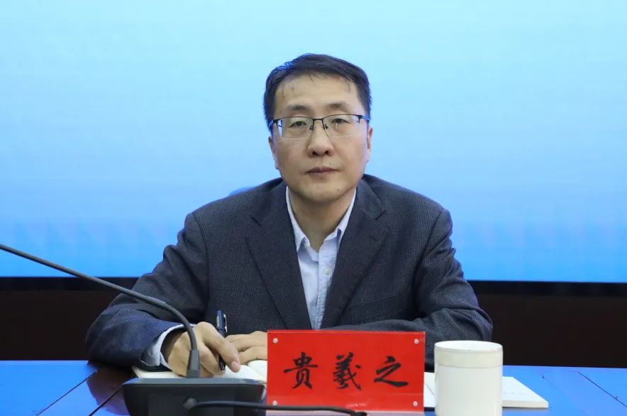 内蒙古文联深入贯彻中央八项规定精神学习教育读书班举行 第4张