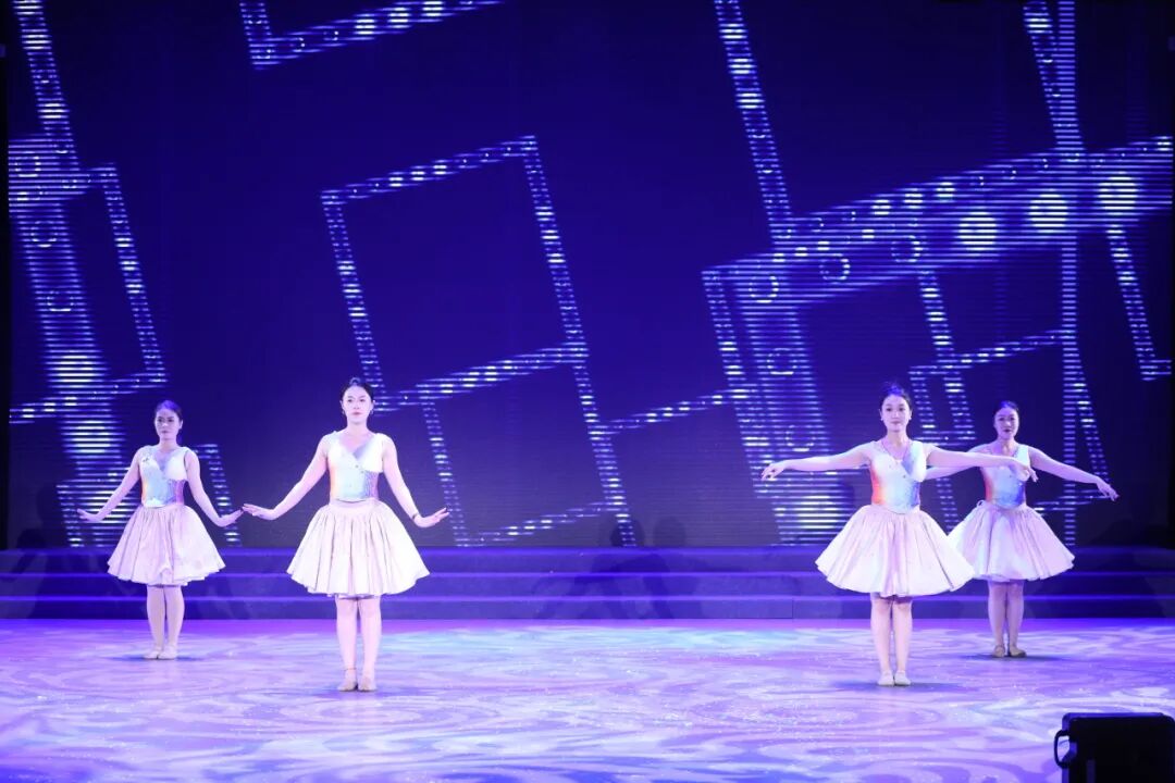 全区魔术新人新作展演在乌力格尔艺术宫精彩上演 第14张