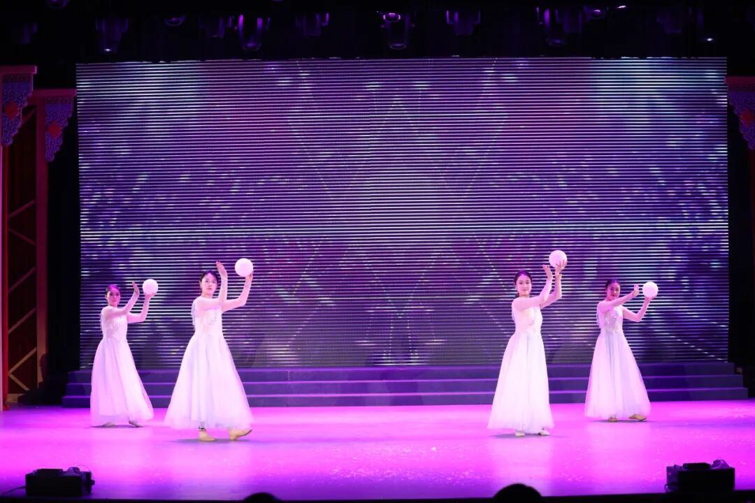 全区魔术新人新作展演在乌力格尔艺术宫精彩上演 第9张