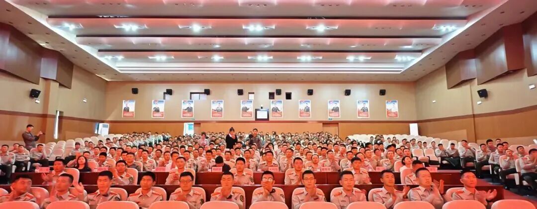 弘扬抗战精神 共筑国防长城——文艺志愿服务走进武警部队演出 第2张