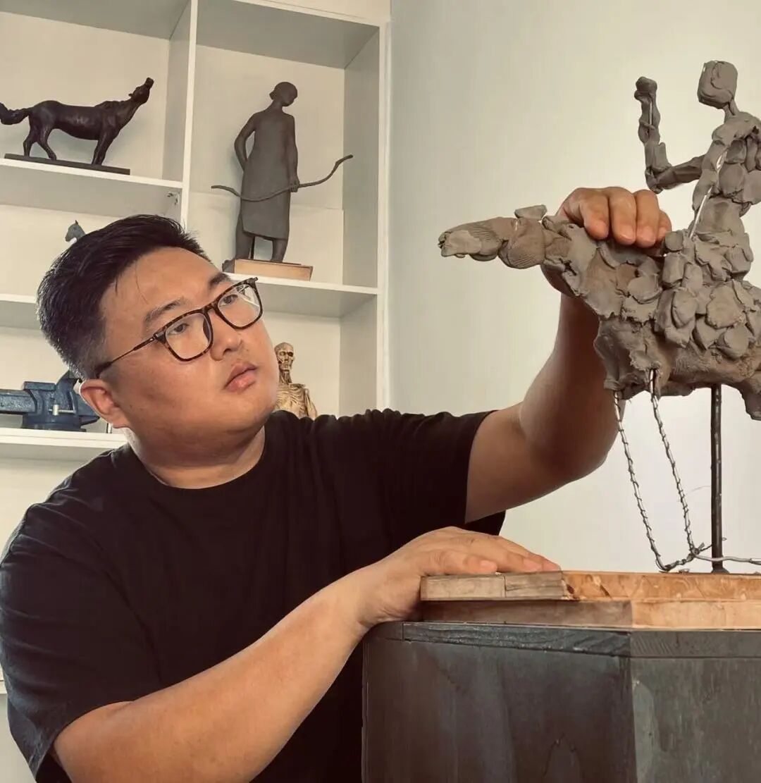 首届青年雕塑作品展览，内蒙古入选的有→ 第14张